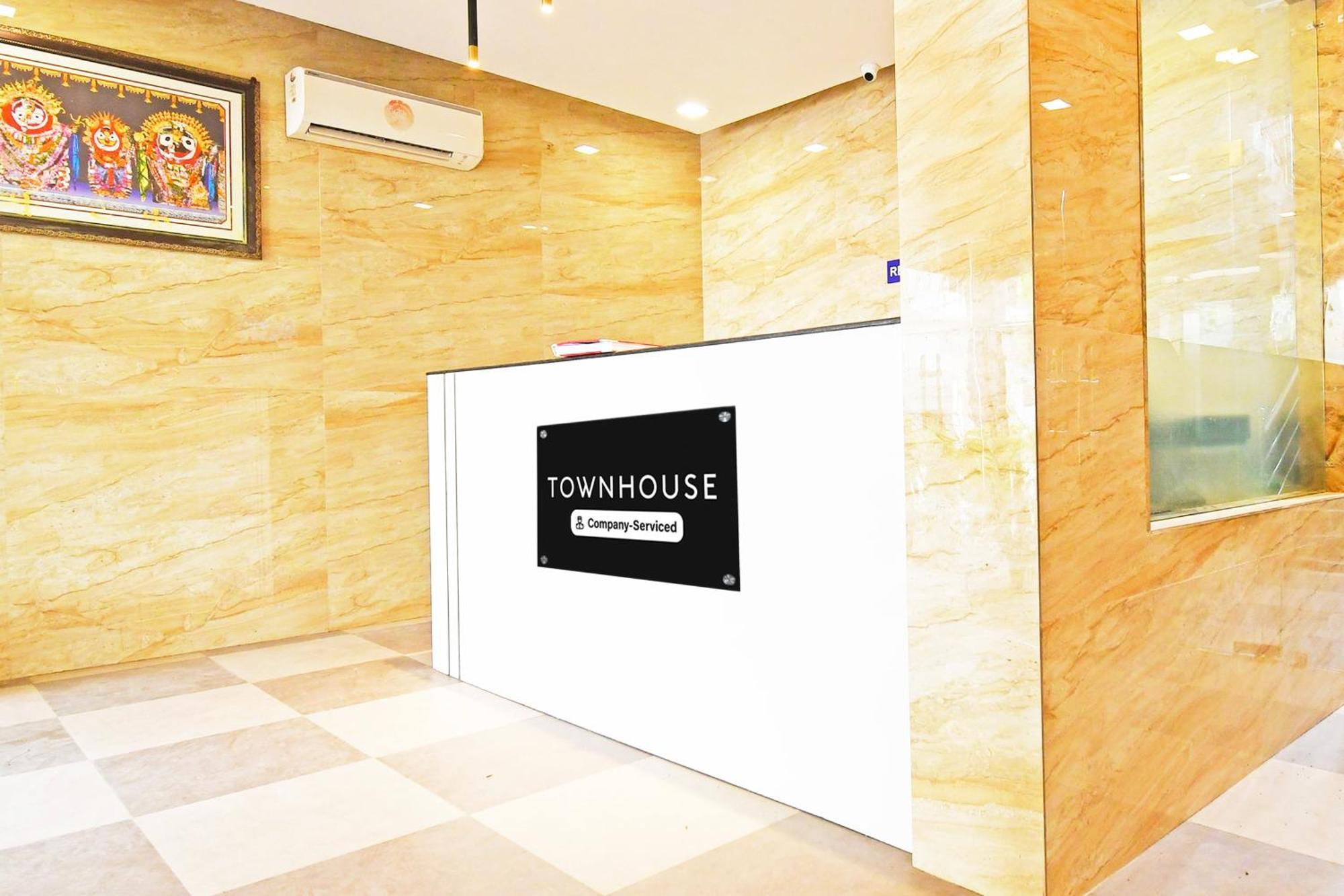 Hotel Super Townhouse Mancheswar Industrial Estate à Bhubaneswar Extérieur photo