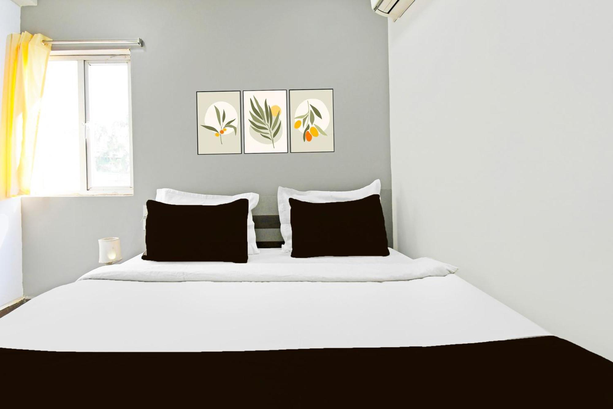 Hotel Super Townhouse Mancheswar Industrial Estate à Bhubaneswar Extérieur photo