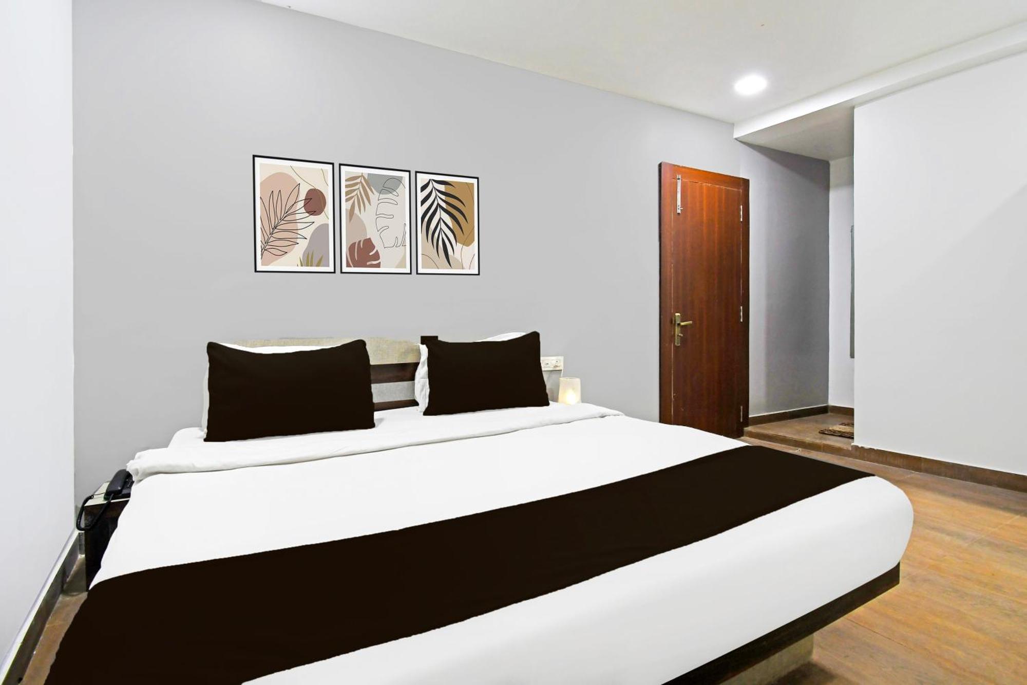 Hotel Super Townhouse Mancheswar Industrial Estate à Bhubaneswar Extérieur photo