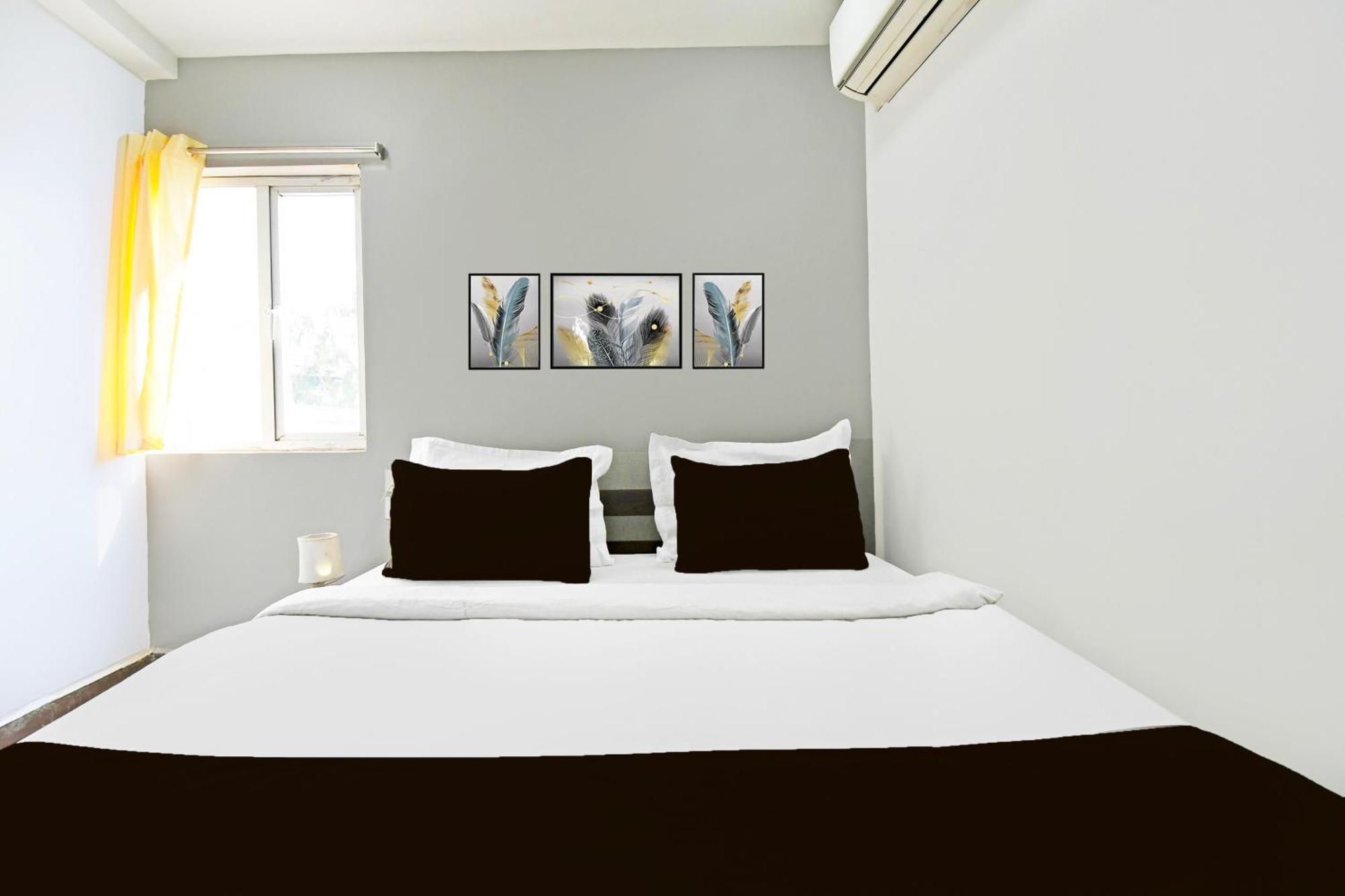 Hotel Super Townhouse Mancheswar Industrial Estate à Bhubaneswar Extérieur photo